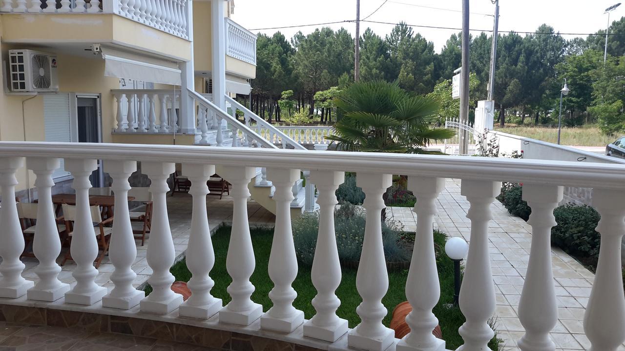 Irini Apartments Keramoti  Exterior photo