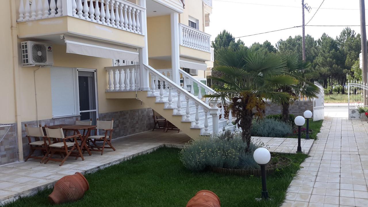 Irini Apartments Keramoti  Exterior photo
