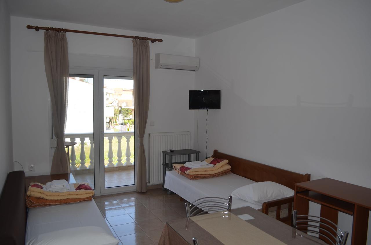 Irini Apartments Keramoti  Exterior photo